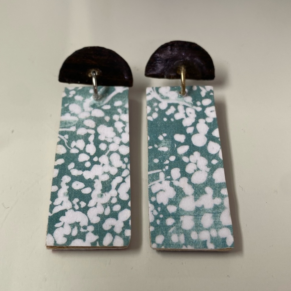 Wood earrings